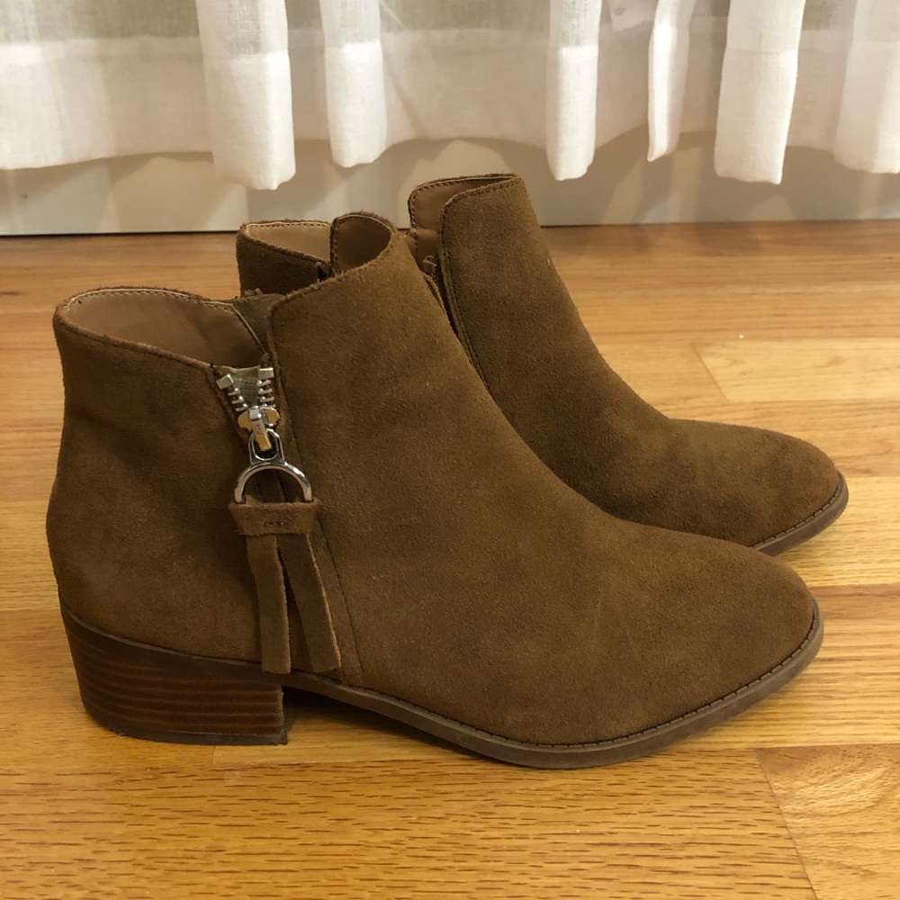 Cognac Steve Madden booties